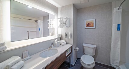 Hampton Inn & Suites Canyon Room Type - 2QN STDO MIC FRIDG WTBR