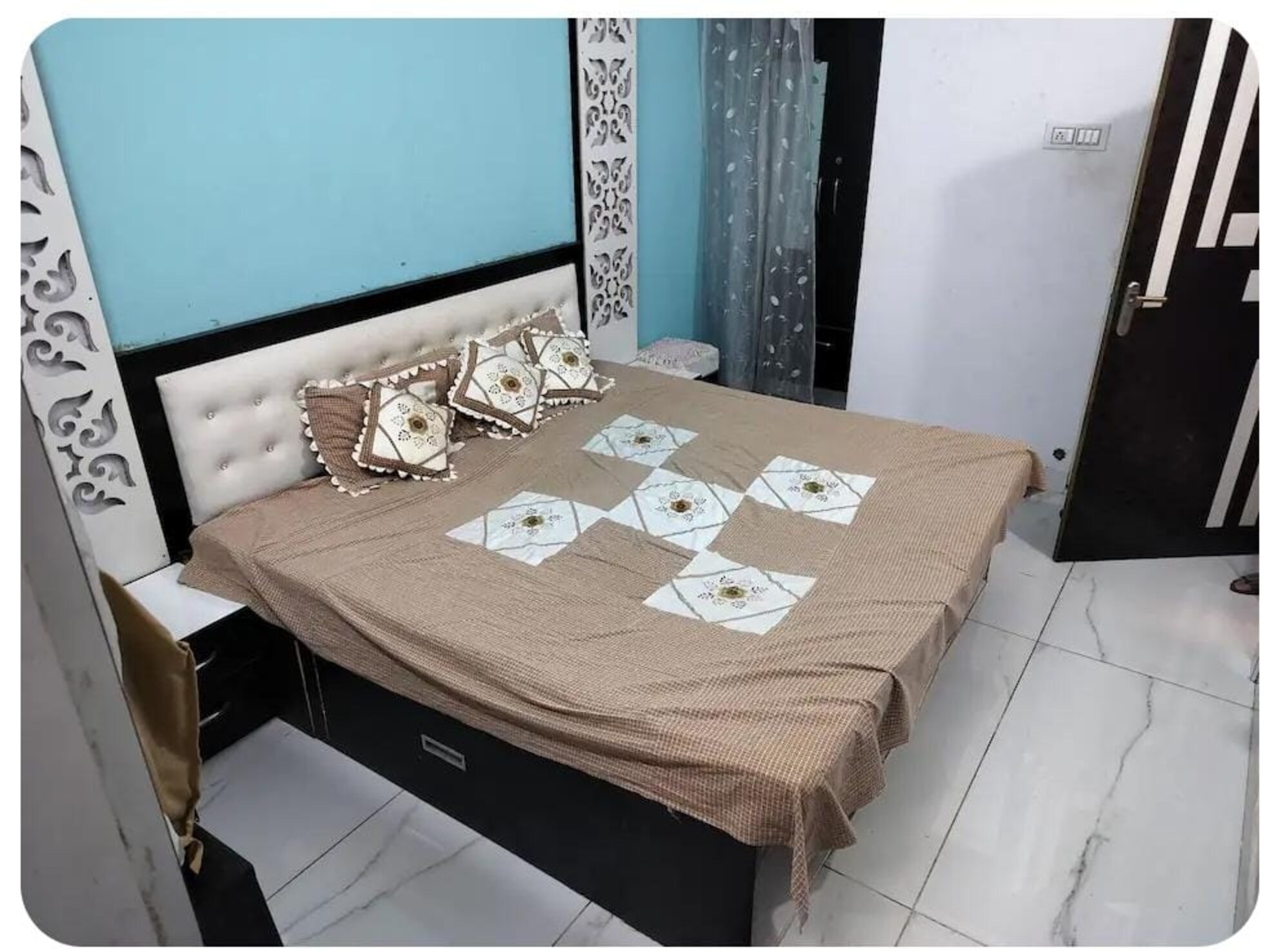 Prem Ratan Homestay - Tap to explore photos