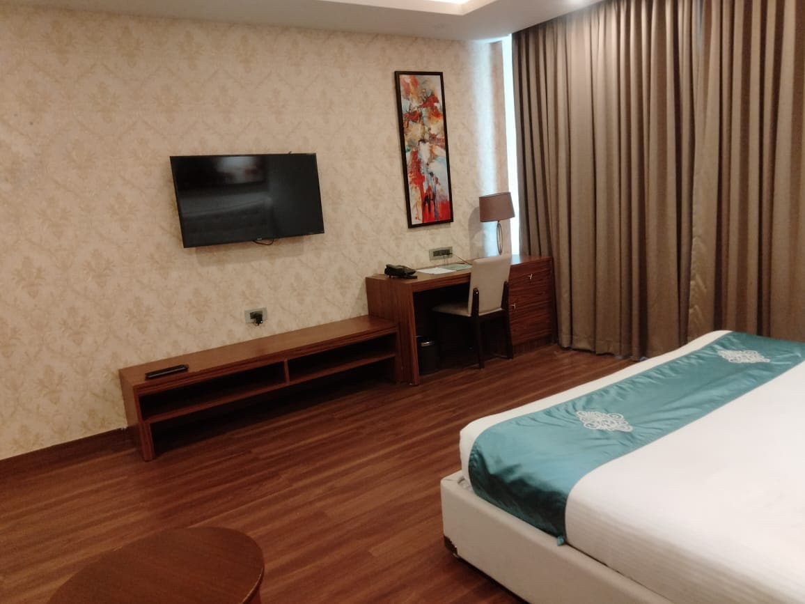 Pinaka Hotel and Resorts - Tap to explore photos