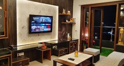 Cozy- Nest 2 BHK with Beautiful City View Room Type - Cozy- Nest 2 BHK with Beautiful City View