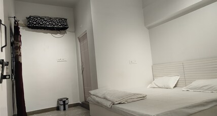 Ramyanika Homestay Room Type - Deluxe Room 204