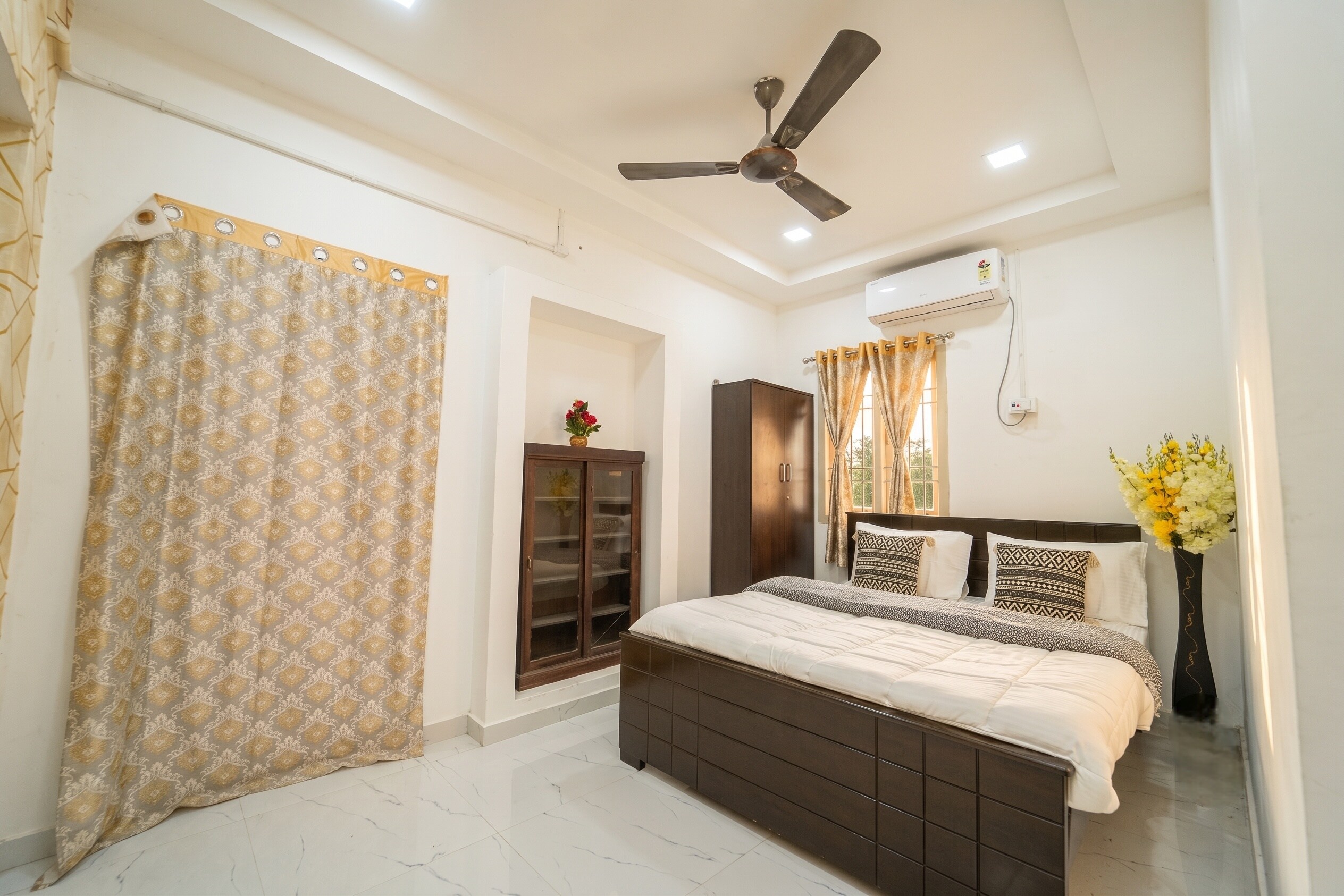 Blue Horizon by Redolive | 2BHK | Near Marina Beach, Chennai - Tap to explore photos