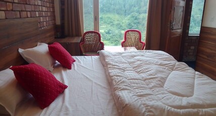 Family & Friends Hotel Room Type - Deluxe Double Bed with Hill View Family & Friends Hotel Room Type - Deluxe Double Bed with Hill View