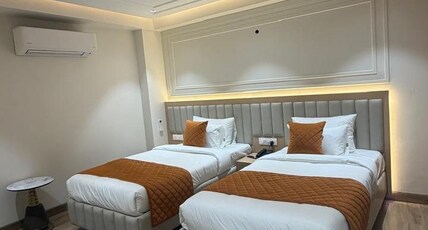 Hotel Arshiv Room Type - Twin Room Hotel Arshiv Room Type - Twin Room