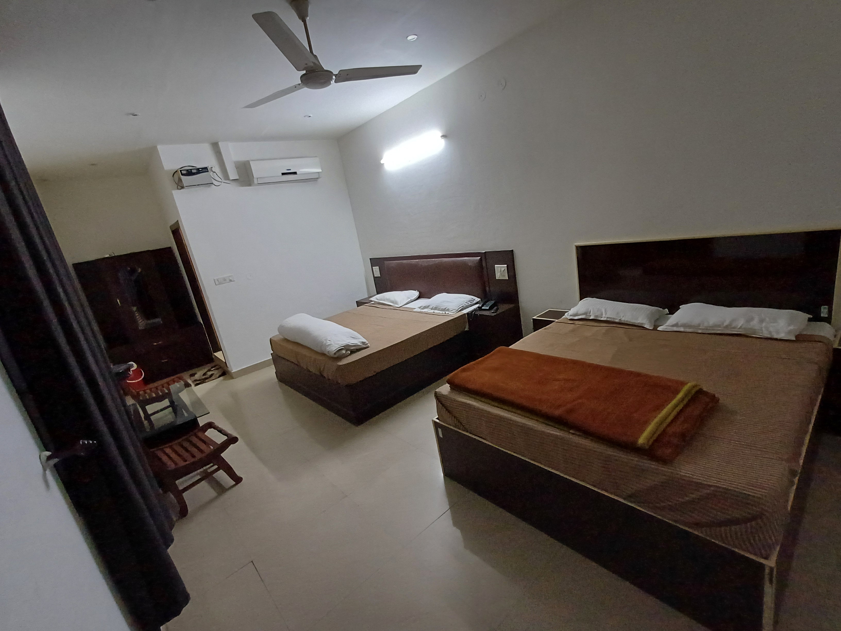 Hotel Abhi Residency - Tap to explore photos