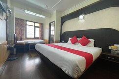 Rooms of Hotel sidharth regency