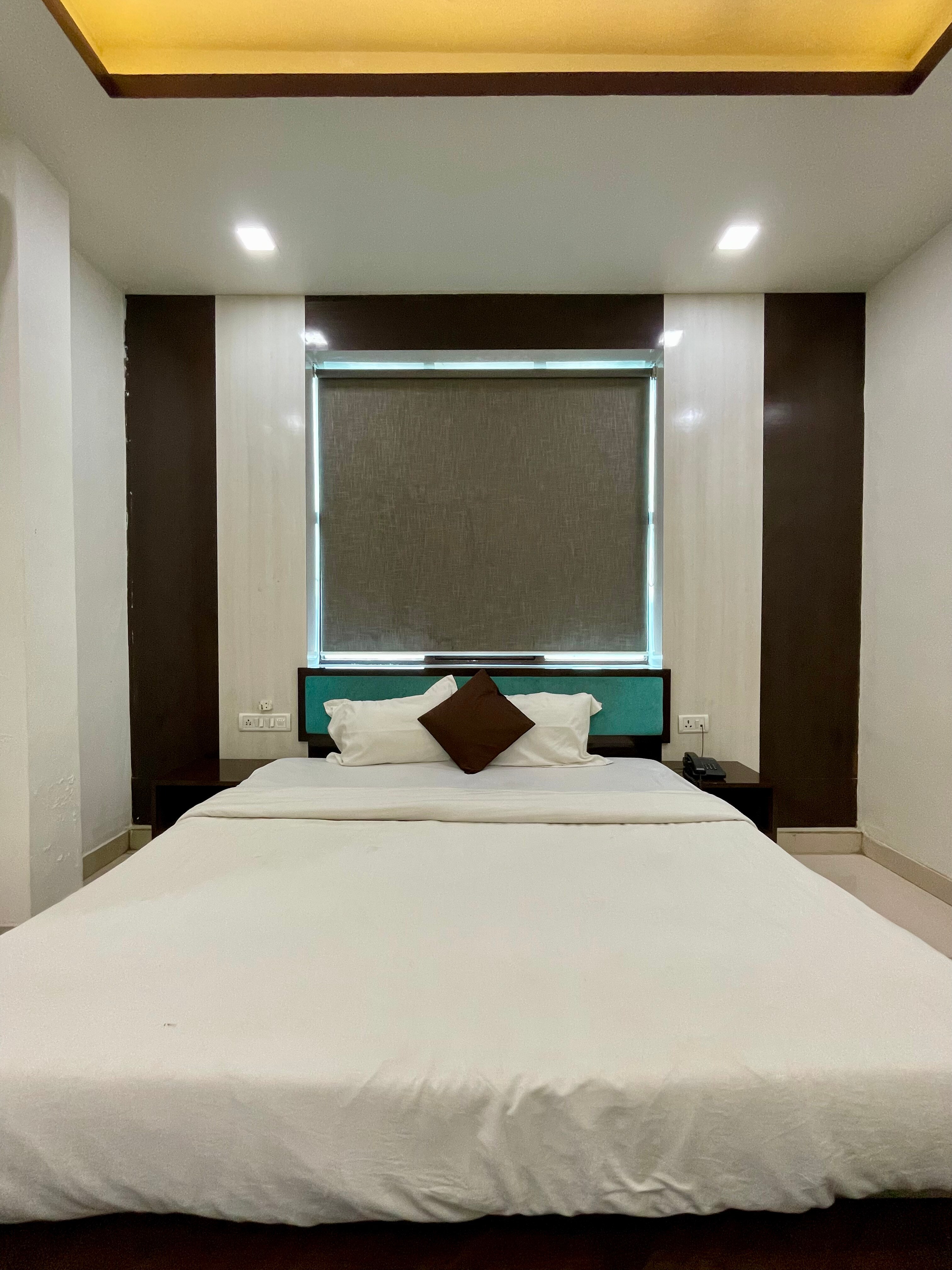Hotel Komal Palace Anand Nagar - Tap to explore photos
