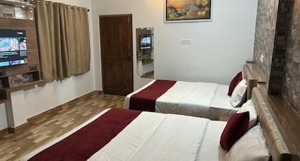 Atithi Palace Luxury Guest House Room Type - AC Room
