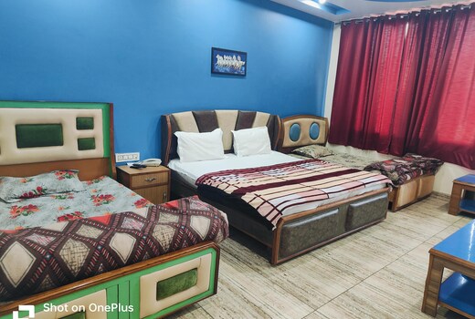 Hotel Baaz