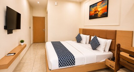 Alpine Stays Udaipur Room Type - Deluxe Room