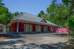 MannathLake House