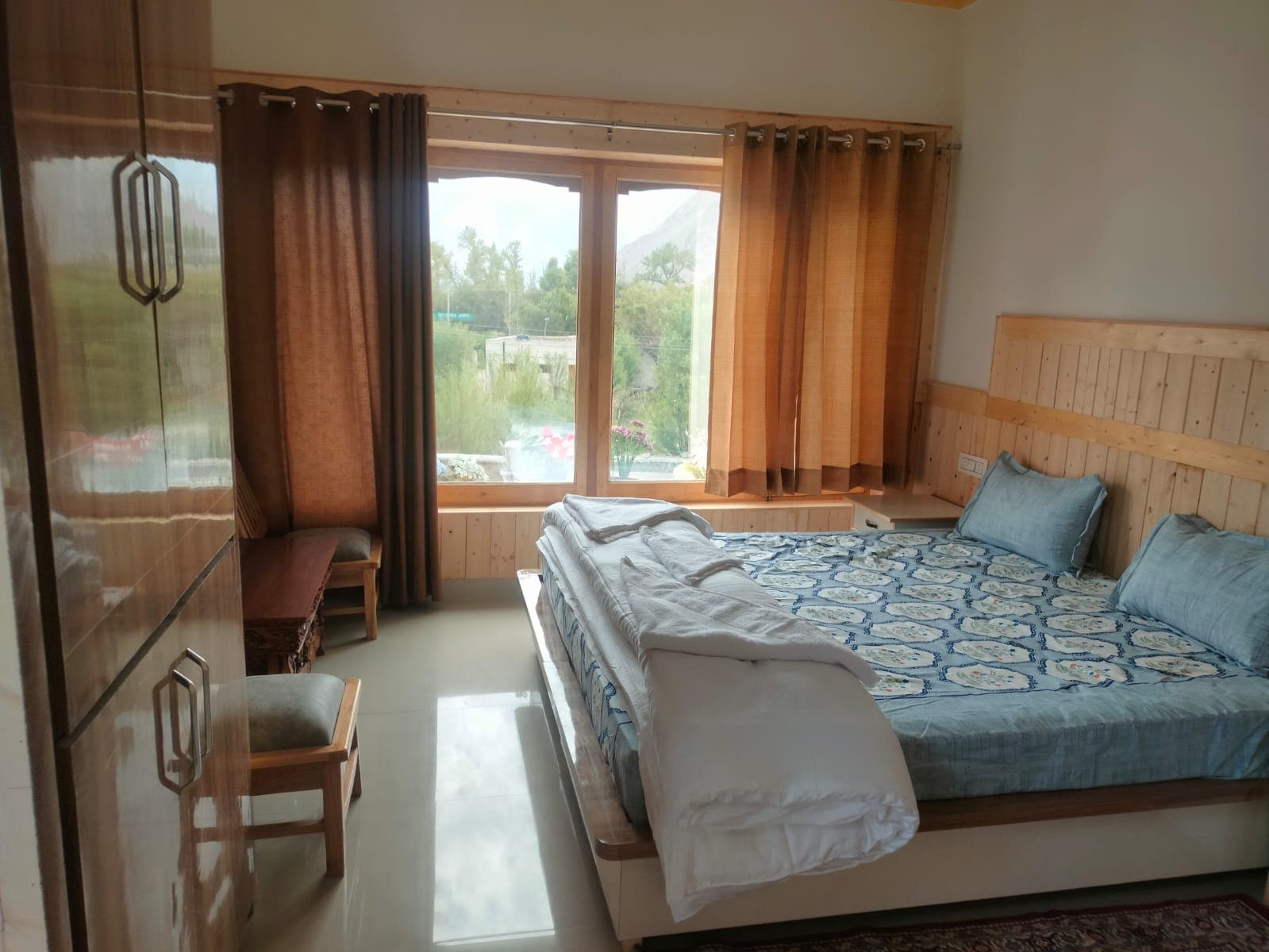 Ruttpa Guest House - Tap to explore photos