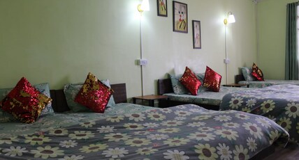 Paramita Homestay Room Type - Shopae Ling