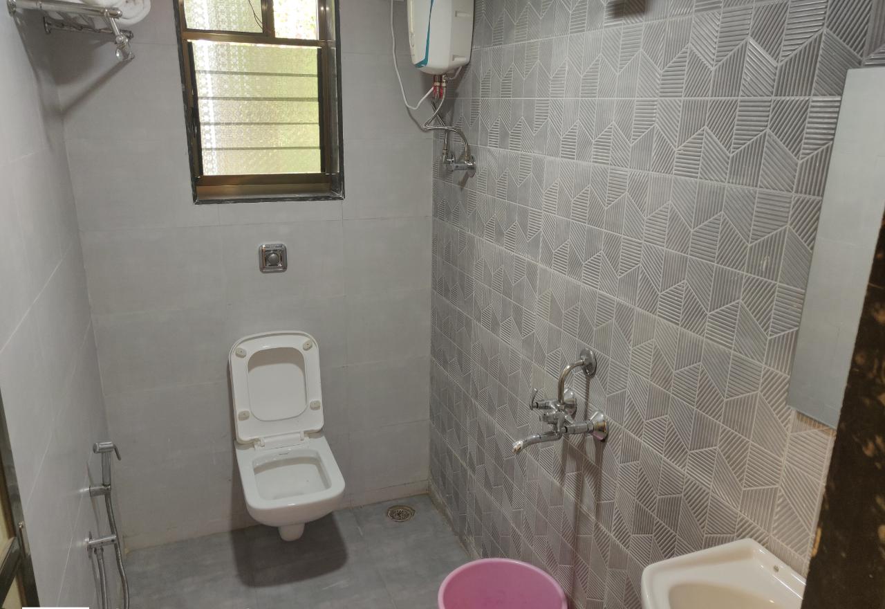 ILIF 2761 CHINTAMANI HOME - Tap to explore photos