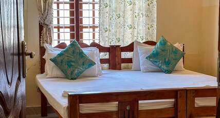 Mollys Hostel Varkala | 300m from Beach Room Type - 2-Bedroom Non-Air-Conditioned Apartment with Kitchen (2) Mollys Hostel Varkala | 300m from Beach Room Type - 2-Bedroom Non-Air-Conditioned Apartment with Kitchen (2)