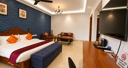 PUSHRINGDI ISLAND RESORT AND HOUSE BOAT Room Type - Deluxe room in the island