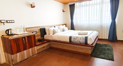 Aurora Darjeeling Grand Room Type - Premium Double Bed Room