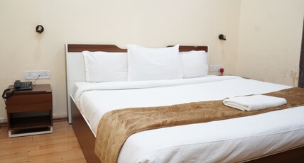HOTEL DAAVILLA (WITH SWIMMING POOL), Guwahati Room Type - STANDARD ROOM