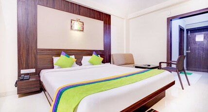 Globe International Room Type - Super Deluxe Sea View Private Balcony