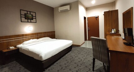 De Baron Resort Room Type - Standard Room (Situated in the building across) De Baron Resort Room Type - Standard Room (Situated in the building across)