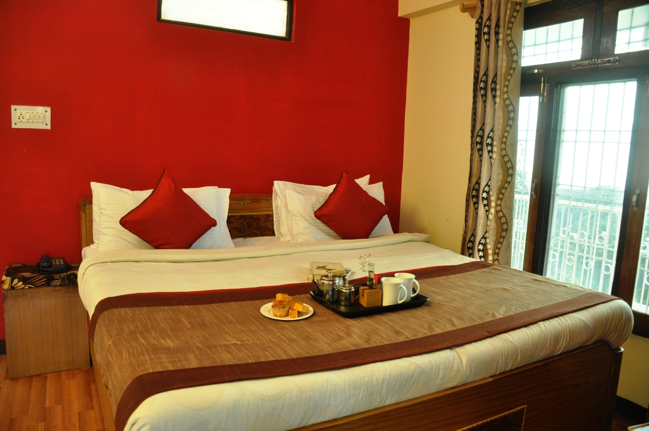 Hotel Naini View - Tap to explore photos