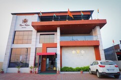 Ram Ratan Hotel