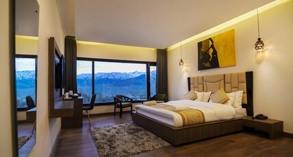 Hotel Sia Residency Room Type - Premium Room