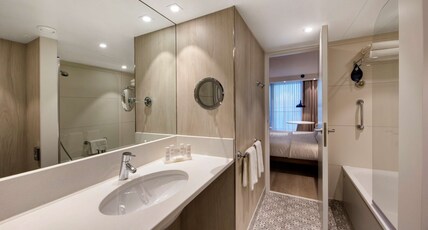 Radisson Blu Hotel, Nice Room Type - Standard Room - City View