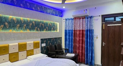 Hotel Shree Om Room Type - Super Deluxe Room