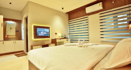 Amaze Beach Resort Room Type - Deluxe Double Room With Balcony