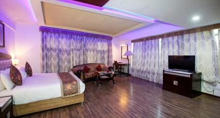 Hotel The Residency Srinagar (05 min walk to Clock Tower) Room Type - Royal Suite