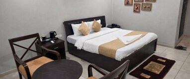 HOTEL INSTA STAY INN