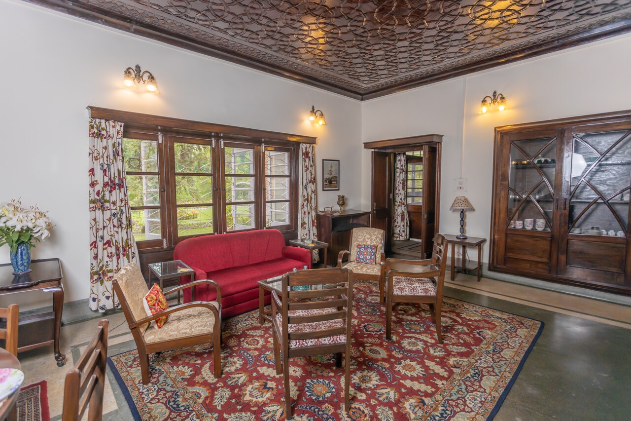 Heritage Villa in the heart of Srinagar Kashmir - Tap to explore photos