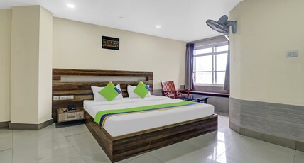Treebo Darwesh Residency - 500M From Railway Station Room Type - Deluxe Room