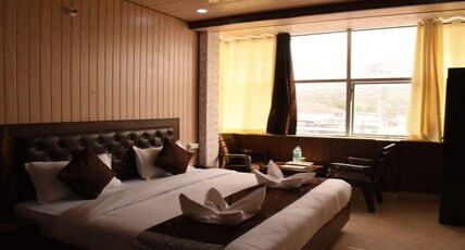 Hotel Accurate Room Type - Super Deluxe Room