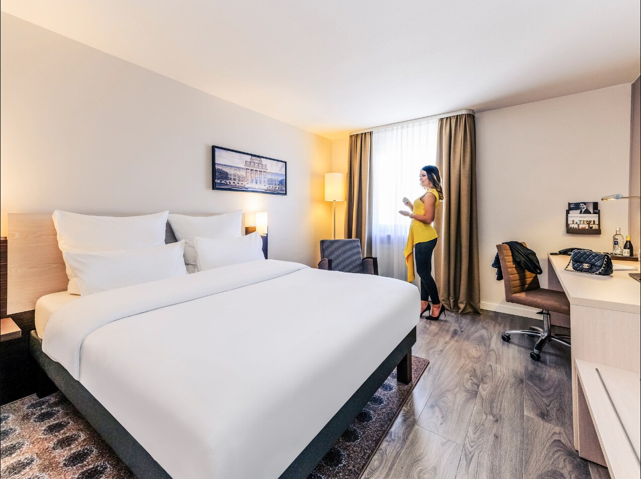 Mercure Hotel Muenchen Sued Messe - Tap to explore photos