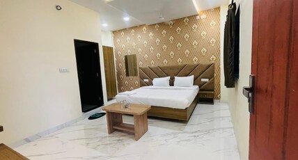 Hotel VK 22 Room Type - Deluxe Ac