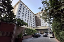 Pride Plaza Hotel, Ahmedabad