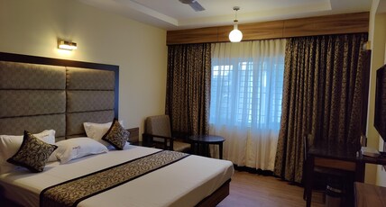 HOTEL SMS GRAND IMPERIAL VELLORE Room Type - SMART ROOM