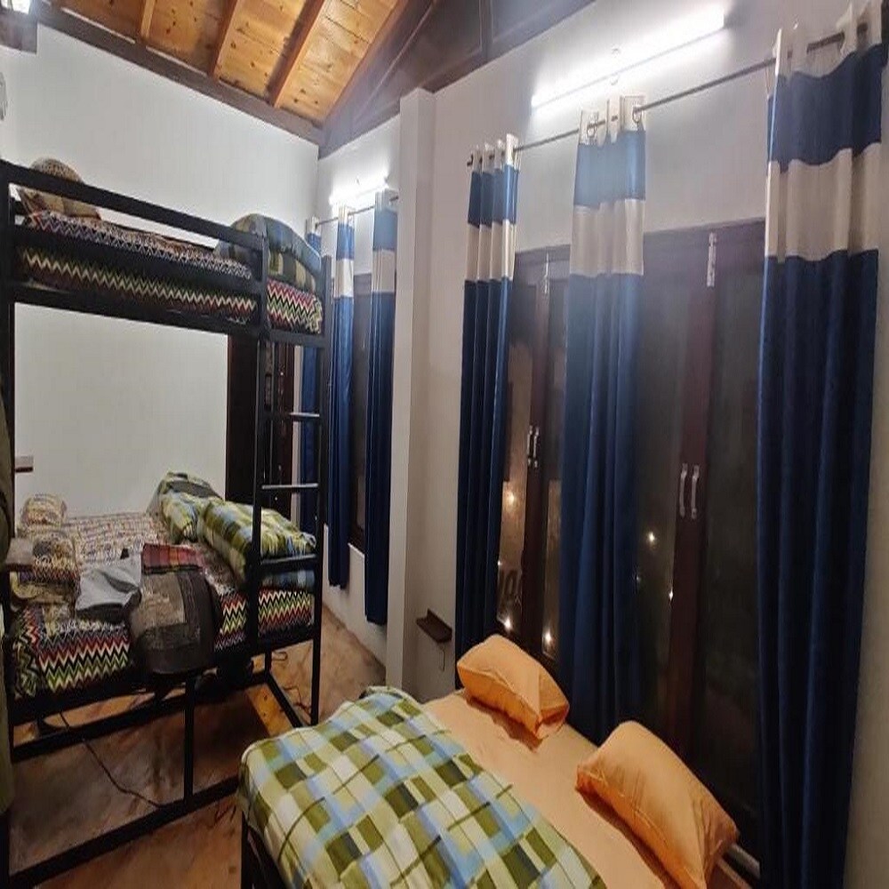 WANDERERS LODGE - Tap to explore photos