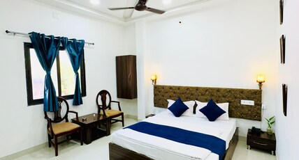 HOTEL RISHI EXCELLENCY Room Type - DELUXE ROOM
