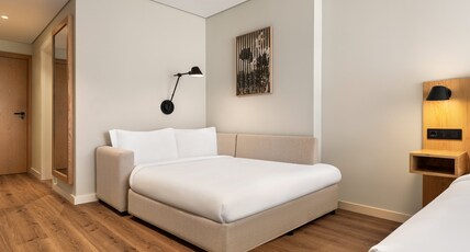 Holiday Inn BEJA Room Type - 2 Twin Premium Sofa Bed