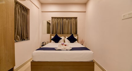 Hotel Signature Vista Room Type - Economy Room with Free Wi-Fi Hotel Signature Vista Room Type - Economy Room with Free Wi-Fi