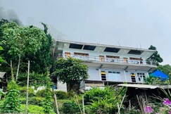 Sea And Mount- Susanta Homestay By StayApart