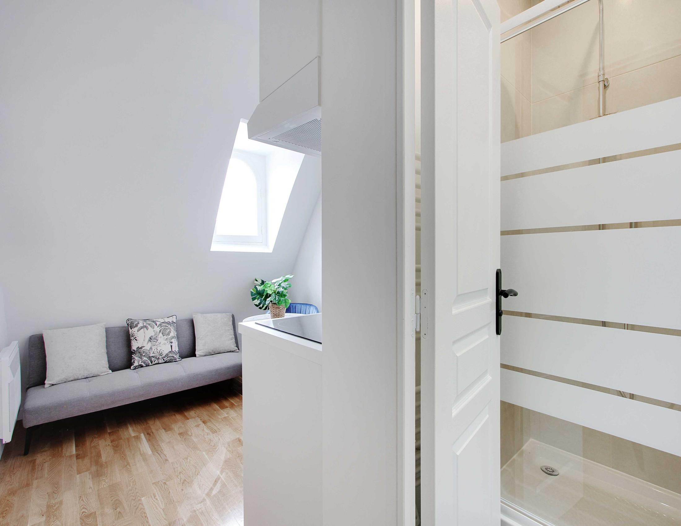 Charming apartment 1BR/3P Trocadero - Tap to explore photos