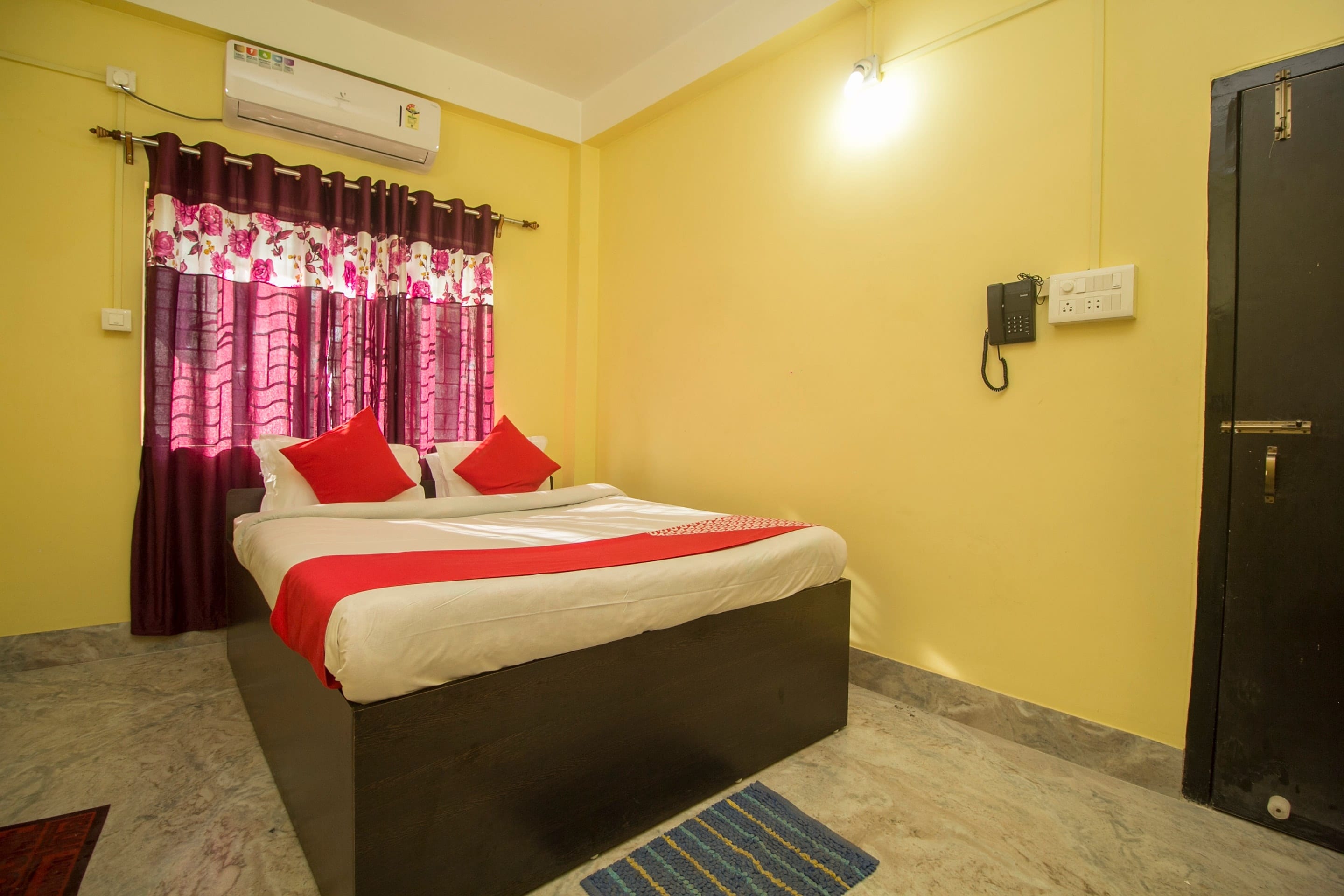 Super Hotel O Kshounish Residency - Tap to explore photos