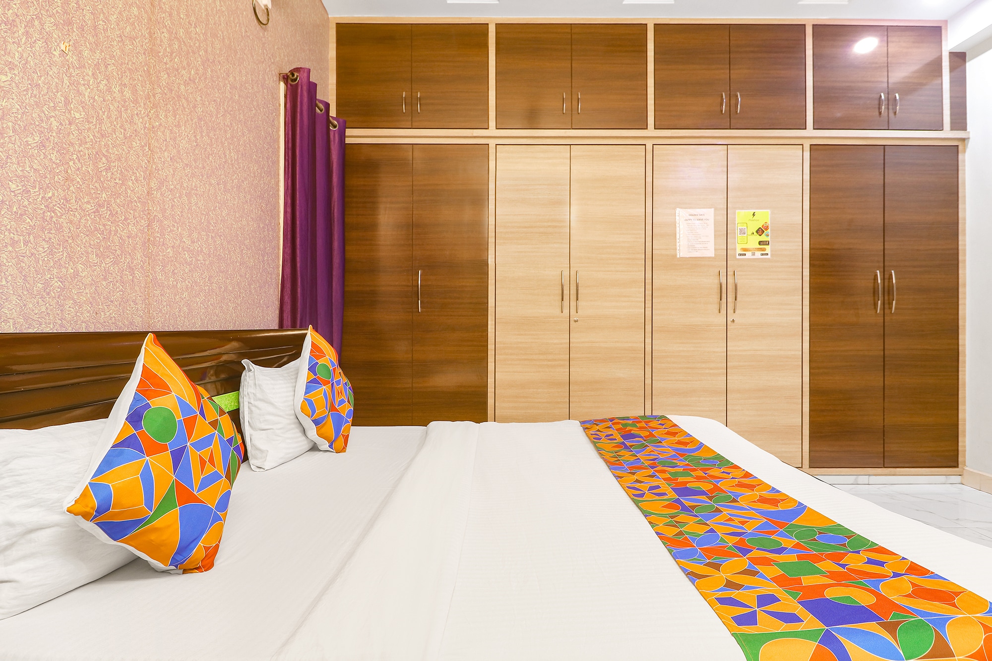 FabHotel Golden Gate-Hitech City - Tap to explore photos
