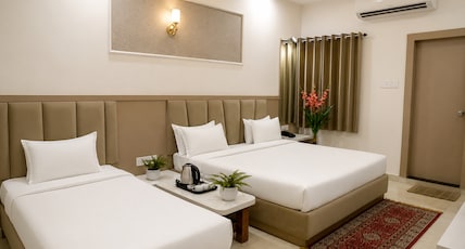 Hotel Nainas Palace Room Type - Triple Bed Room Hotel Nainas Palace Room Type - Triple Bed Room