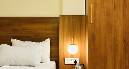 Pearl Homestay Ujjain Room Type - Elite Retreat