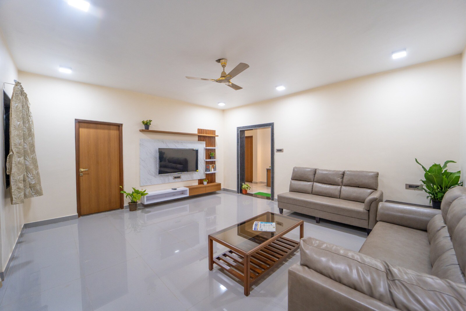 Jayarutu Bungalow Mahabaleshwar - Tap to explore photos